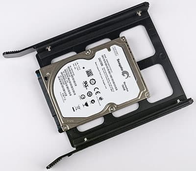 Крепление накопителей