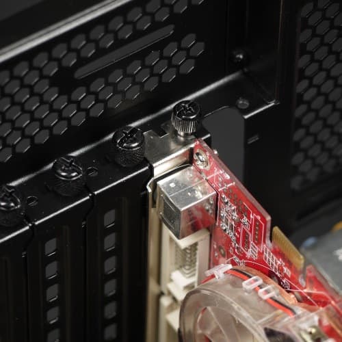 Крепление платы расширения корпуса Corsair Crystal Series 570X RGB