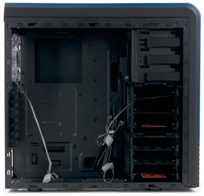 Вид на шасси слева, Deepcool Pangu