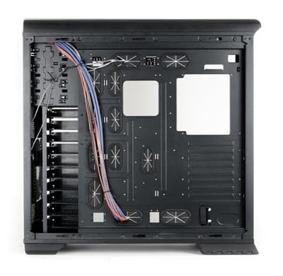 Enermax Fulmo GT: Вид на шасси справа