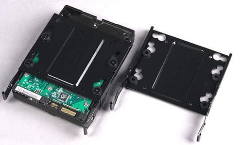 Посадочное место для диска корпуса Fractal Design Meshify C