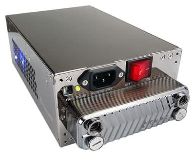 БП ATX с водяной системой охлаждения и пиковой мощностью 1700 Вт!