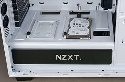 Крепление накопителей