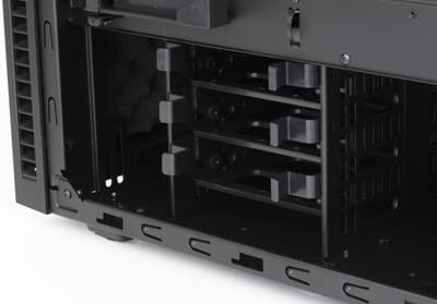 Крепление накопителей