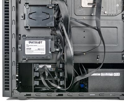 Крепление накопителей