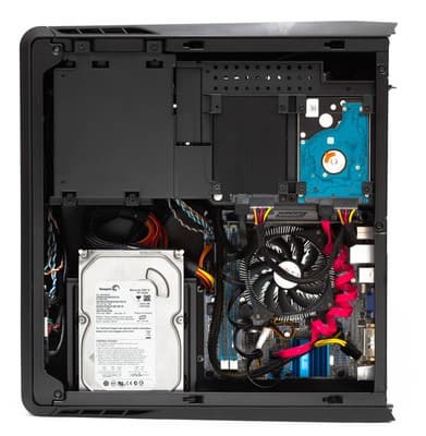 SilverStone Raven RVZ01: Полностью собранный корпус