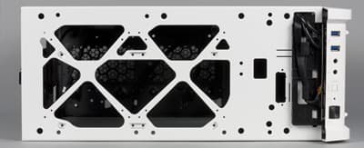 Корпус Thermaltake Chaser A31 Snow Edition, вид на шасси сверху