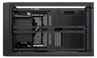 Корпус Thermaltake Core X2, вид сверху без крышки