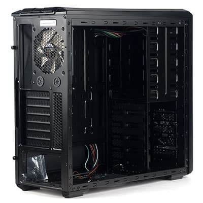 Zalman Z9 Plus: вид изнутри слева