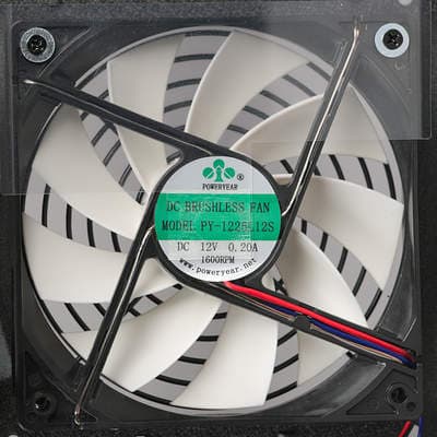 Вентилятор блока питания Aerocool Hero 575