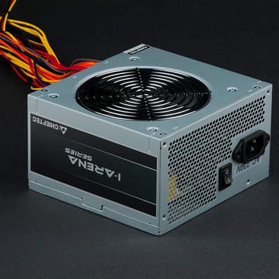 Внешний вид блока питания Chieftec GPA-450B8