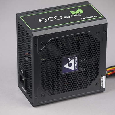 Внешний вид блока питания Chieftec GPE-700S