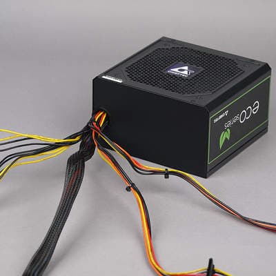 Провода и разъемы блока питания Chieftec GPE-700S