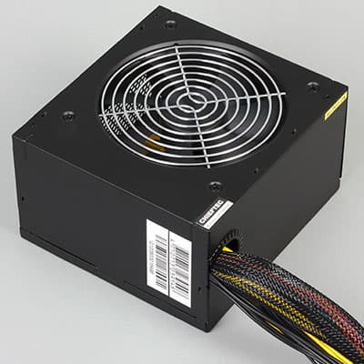 Внешний вид блока питания Chieftec GPS-550A8