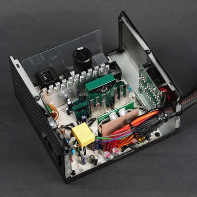 Вид платы блока питания Chieftec GPS-650C