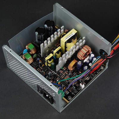 Вид платы блока питания Chieftec PPS-500S