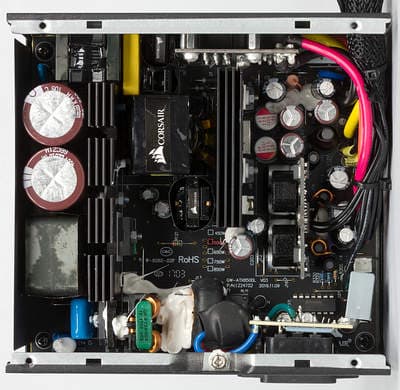 Вид платы блока питания Corsair TX550M (RPS0068)