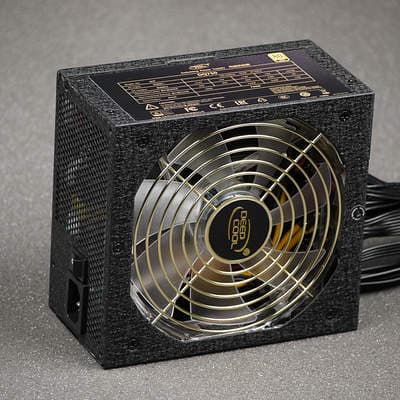 Внешний вид блока питания Deepcool DQ750