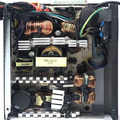 Вид платы блока питания Fractal Design Integra R2 500W