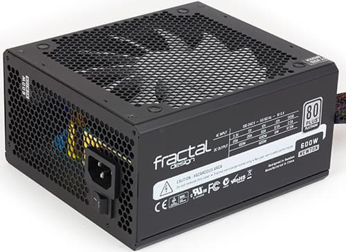 Внешний вид блока питания Fractal Design Newton R3 600W
