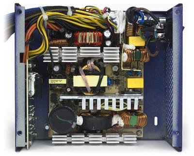 Вид платы блока питания FSP Everest 85 Plus 600