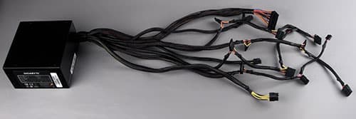 Провода и разъемы блока питания Gigabyte GreenMax Plus 550W (GZ-EMS55A-C1)