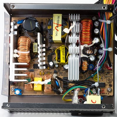 Вид платы блока питания Huntkey GS 550