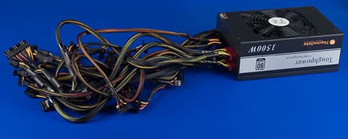 Провода и разъемы блока питания Thermaltake Toughpower 1500 W (TP-1500M)