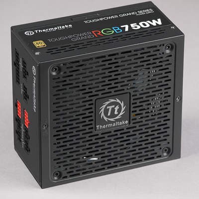 Внешний вид блока питания Thermaltake Toughpower Grand RGB 750W Gold (TPG-0750F-R)