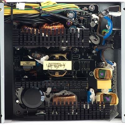 Вид платы блока питания Xilence XP600 (XP600.(135)R3)