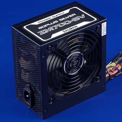 Внешний вид блока питания Zalman ZM700-SV