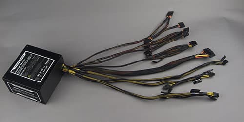 Провода и разъемы блока питания Zalman ZM700-SV