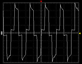 форма сигнала ИБП Krauler iMAG-700 при работе от батарей без нагрузки