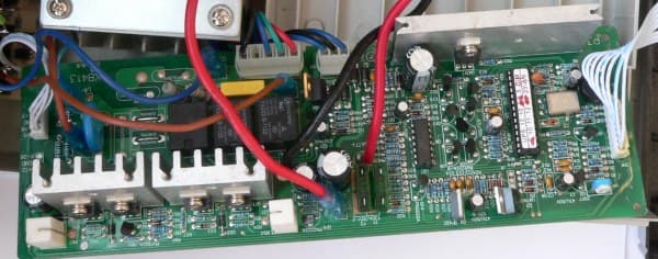 внутреннее устройство ИБП Krauler Gyper GPR-650