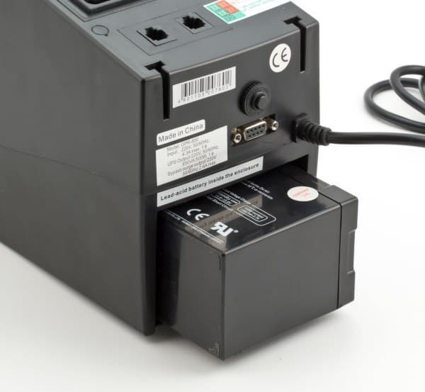 ИБП Krauler Gyper GPR-850, внутреннее устройство