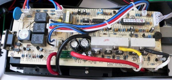 ИБП Krauler Gyper GPR-850, внутреннее устройство