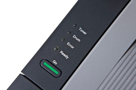 Панель управления лазерных принтеров Brother HL-2240R и Brother HL-2250DNR