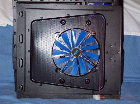 Корпус MSI Interceptor Nighthawk