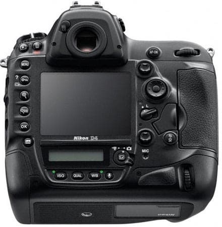 Камера Nikon D4 представлена официально