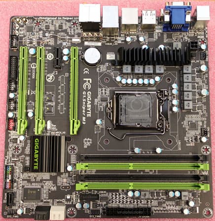 Первая плата Gigabyte G1.Killer типоразмера microATX построена на чипсете Intel Z77 