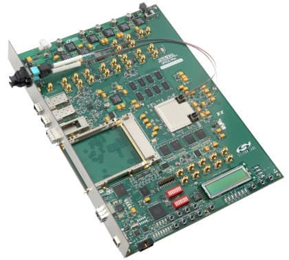 Altera удалось «скрестить» FPGA и оптический интерфейс