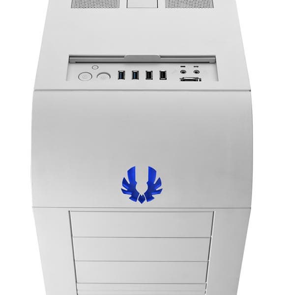 BitFenix выпускает белый вариант корпуса Survivor