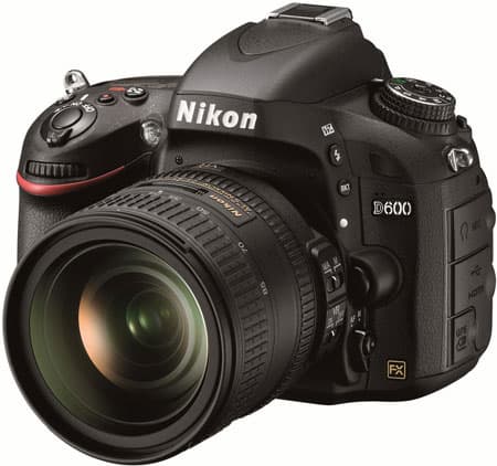 Представлена полнокадровая зеркальная камера Nikon D600