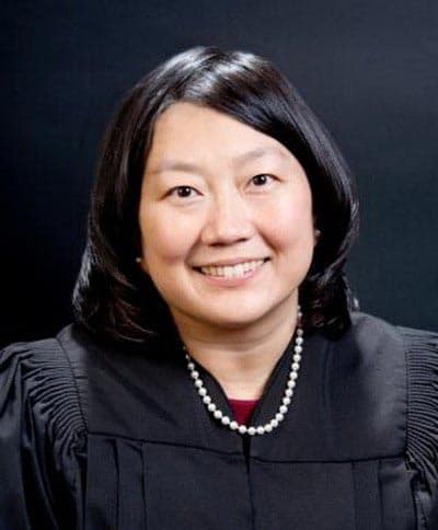 Сумма выплаты в споре между Apple и Samsung уменьшена до 598,9 млн. долларов