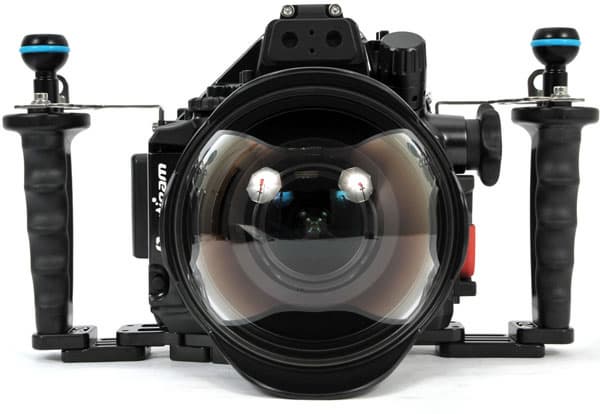 Подводный бокс Nauticam NA-EM5II предназначен для камеры Olympus OM-D EM-5 Mark II