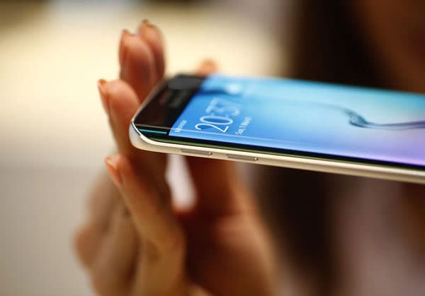 По неофициальным данным, в Samsung рассчитывают продать не меньше 70 млн новых смартфонов