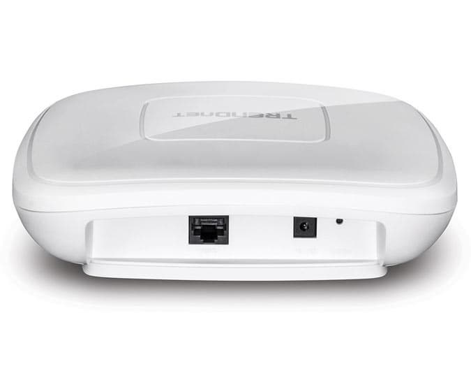 Точка доступа Trendnet TEW-821DAP работает в диапазонах 2,4 и 5 ГГц