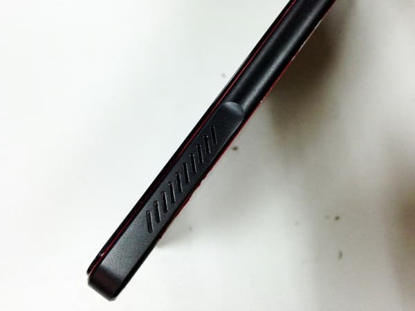 Корпус планшета Nexus 8 запечатлён на фото