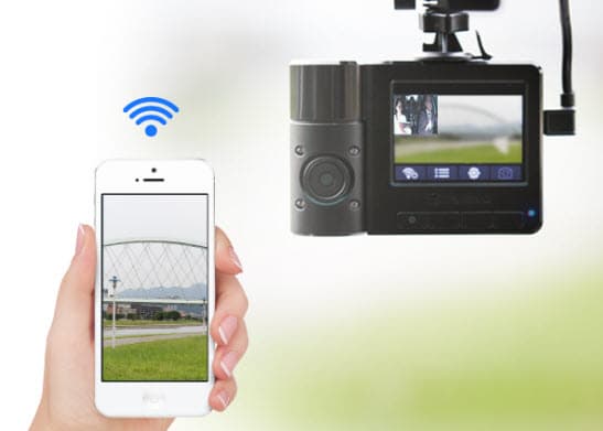 Камера, направленная внутрь салона, оснащена системой инфракрасной подсветки для качественной записи в ночное время