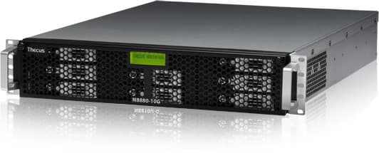 NAS Thecus N7770-10G и N8880U-10G очень похожи между собой